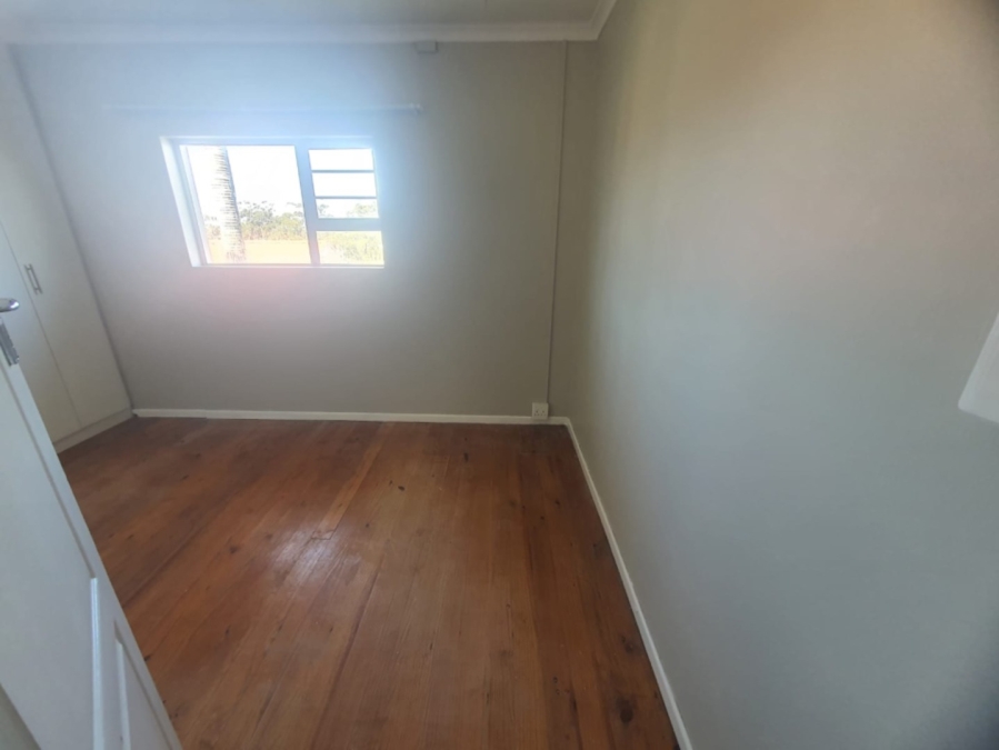 To Let 3 Bedroom Property for Rent in Stoneydrift Eastern Cape